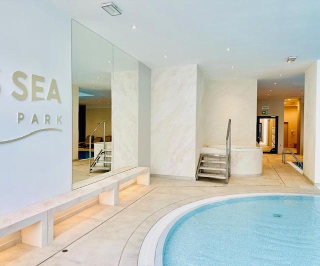 Let'S Sea - 2 Bedroom - Premium Baltic Apartment With Front Sea View Garden And Spa Access Gaski  Bagian luar foto